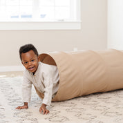 Sand@little boy playing in tunnel
